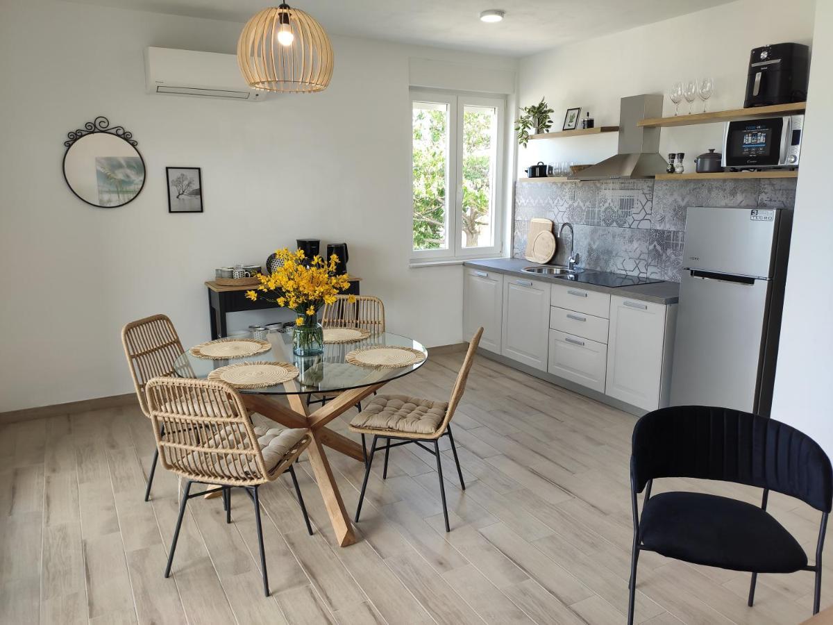 Apartmani Sara 2 Бетина Экстерьер фото